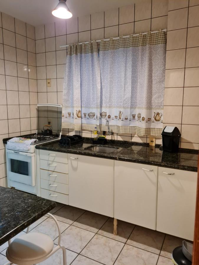 Appartamento Apartamento 2 Quartos Central Diferenciado Balneário Camboriú Esterno foto