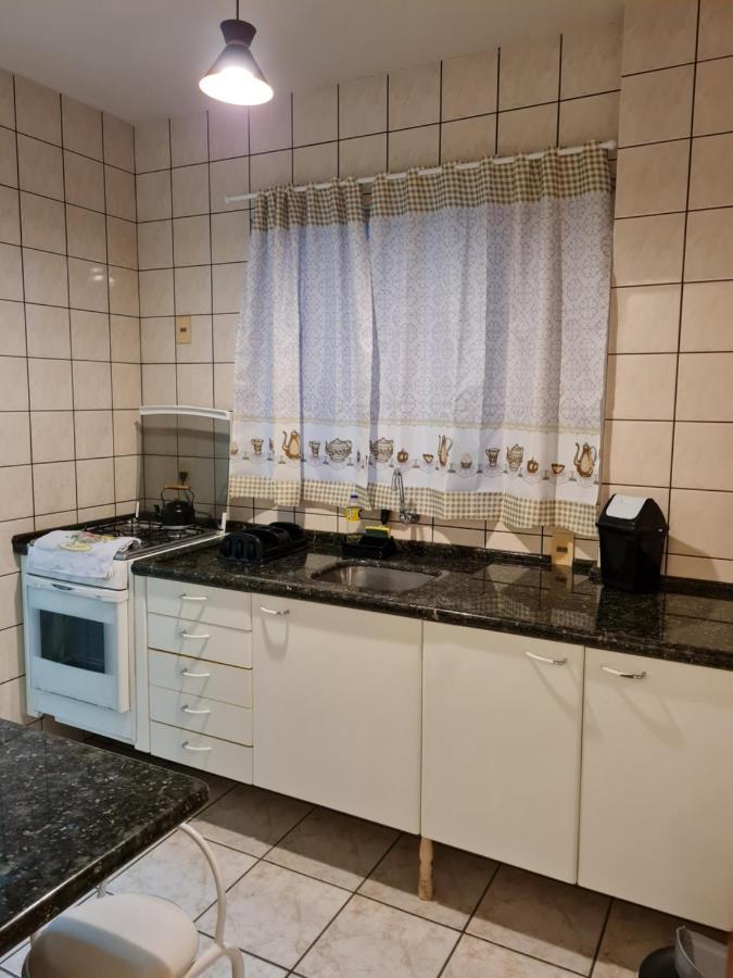 Appartamento Apartamento 2 Quartos Central Diferenciado Balneário Camboriú Esterno foto