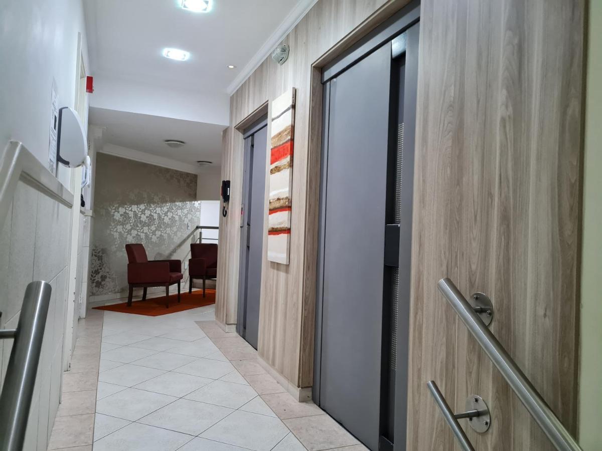 Appartamento Apartamento 2 Quartos Central Diferenciado Balneário Camboriú Esterno foto